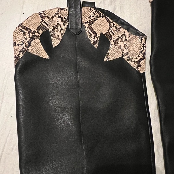 Public Desire Brandy Black Western Block Heeled Knee High Boots - Picture 4 of 5